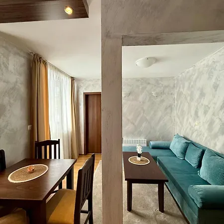 Royal Park Home2host * Bansko