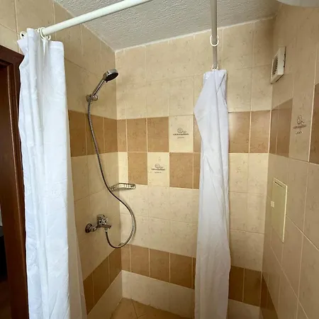 Royal Park Home2host Apartman
